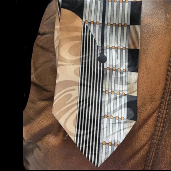 GIANNO Men’s Neck Tie • Peach & Black Abstract Design • 60"L 4” W - Picture 3 of 8